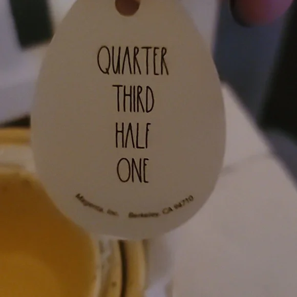 Rae Dunn Yellow Speckled measuring Cups - Picture 4 of 4